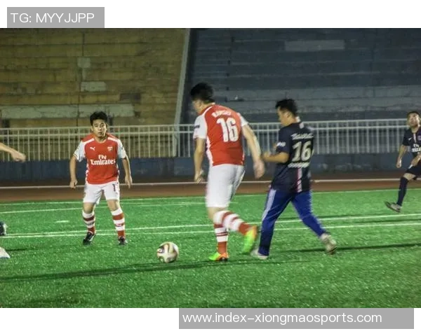 我与足球的激情碰撞与艺术灵感的交织之旅 我与足球的激情碰撞与艺术灵感的交织之旅